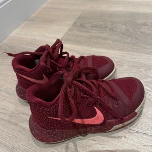 NIKE KYRIE 3 HOT PUNCH BURGUNDY KIDS TODDLER BOY SIZE 10.5C